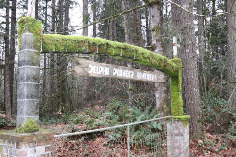 Haunted Expedition | Delphi Pioneer Cemetery in Olympia, WA