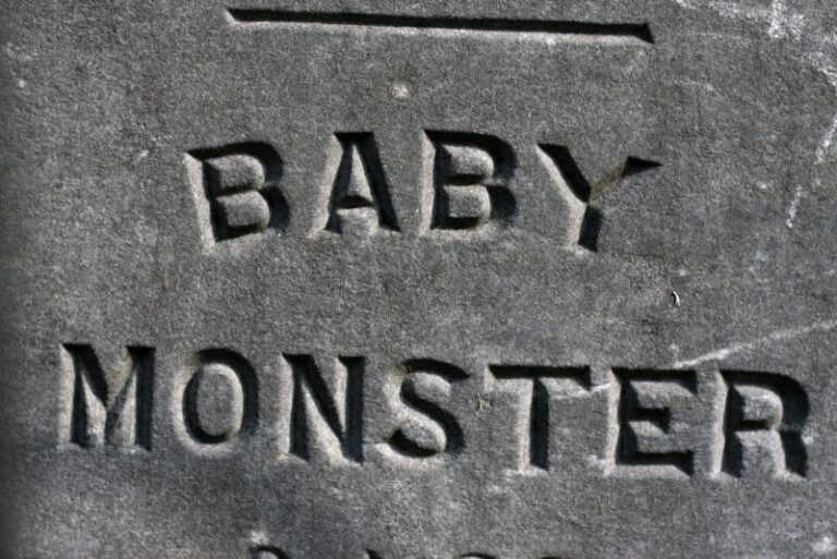 Ghost Hunt | Saar Pioneer Cemetery in Kent, WA